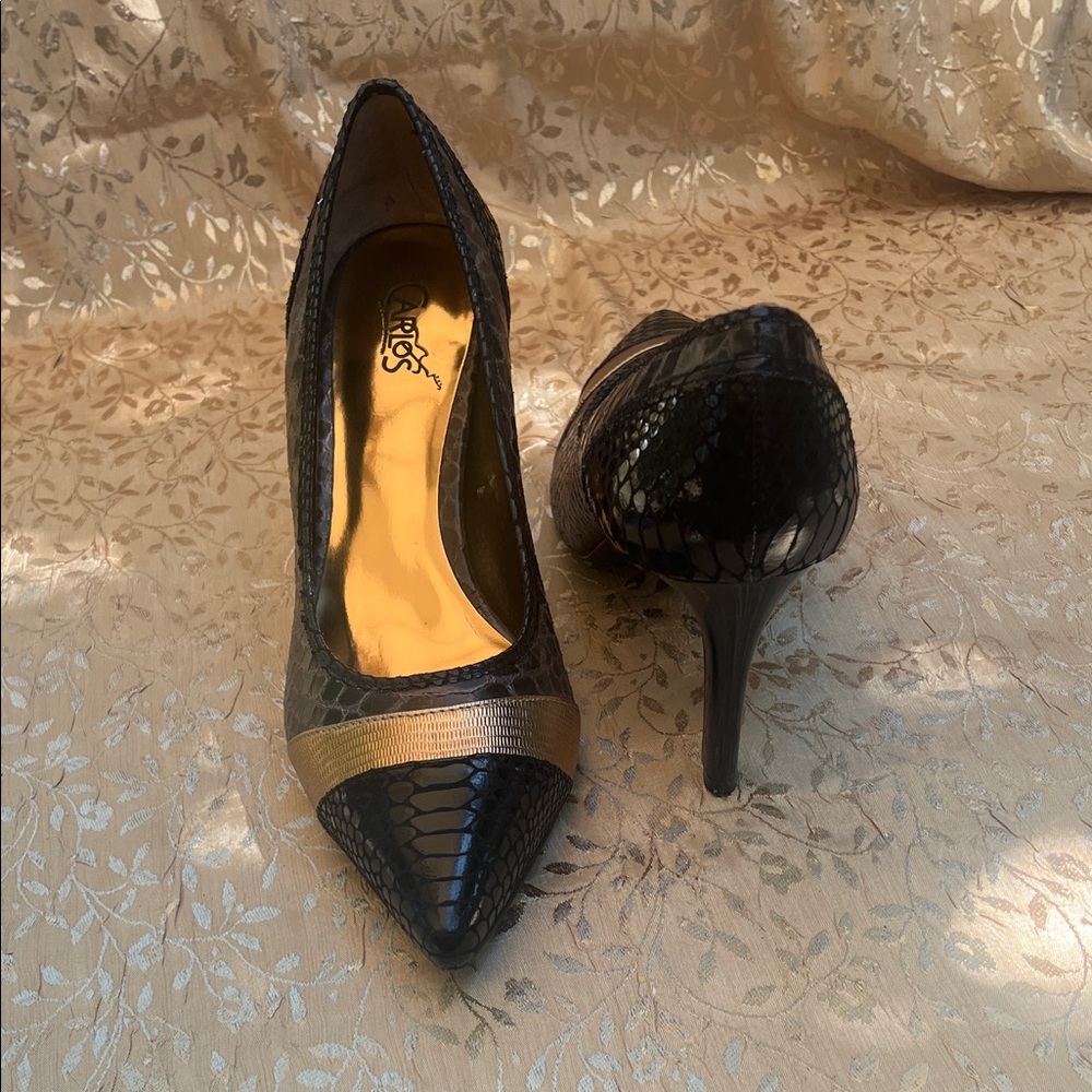 Carlos Santana Size 7.5 Black with Gold Stilettos - Picture 5 of 10